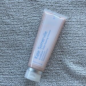 Kate Somerville EradiKate Cleanser Sulfur Face Wash 4oz Foaming Acne Treatment